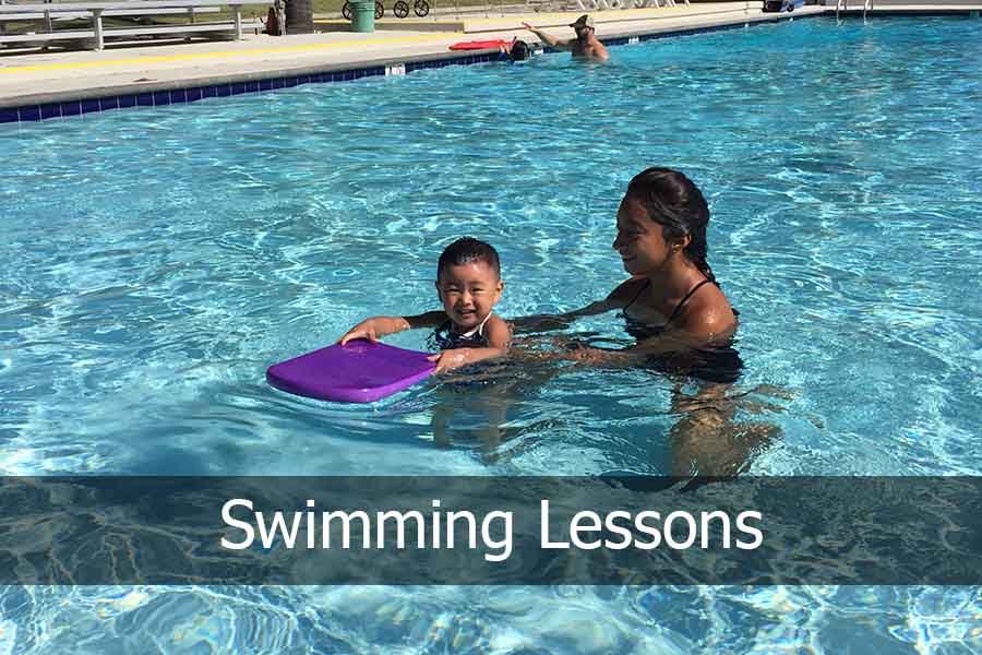 picture of a private swimming lesson